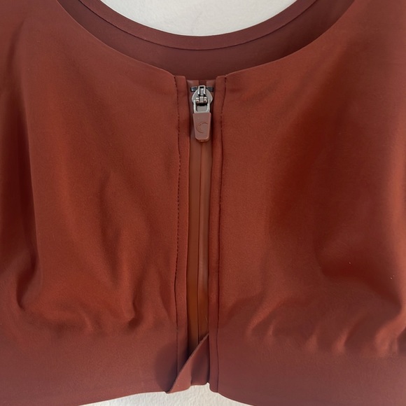 Zyia Front Zipper Access Bra - Picture 3 of 5